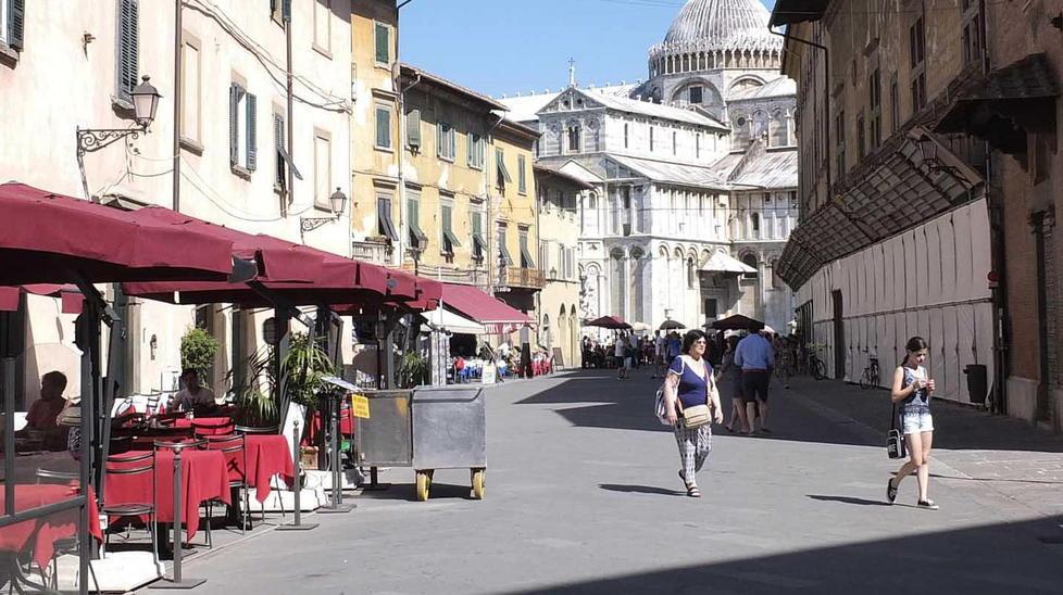 Ma i residenti protestano «Troppo pochi i posti auto»