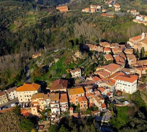 Velocità e sosta selvaggia Palaia corre ai ripari 