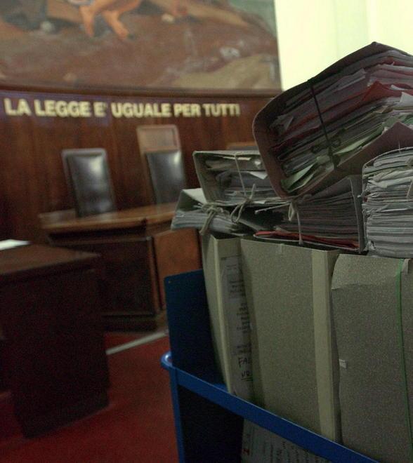 Truffa, sindacalista e autista del Tribunale finisce sotto processo 