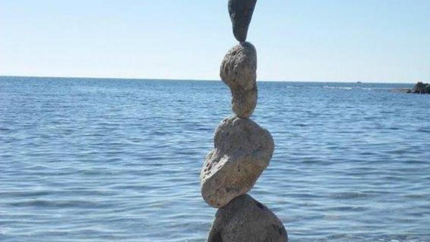 Pietre in equilibrio tra arte e spiritualità