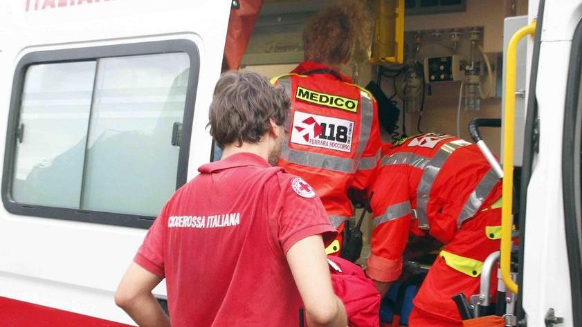 In 3 rischiano di annegare Salvati da due bagnini