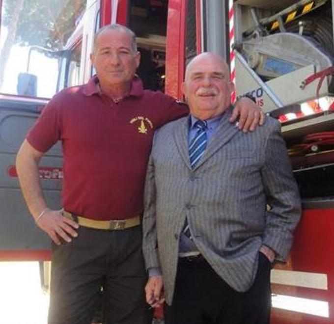  Kiwanis rifornisce di carburante i vigili del fuoco