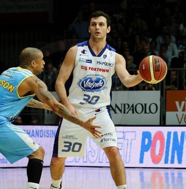 Lafayette-Jenkins, è super Milano Sassari, l’altro Lawal 