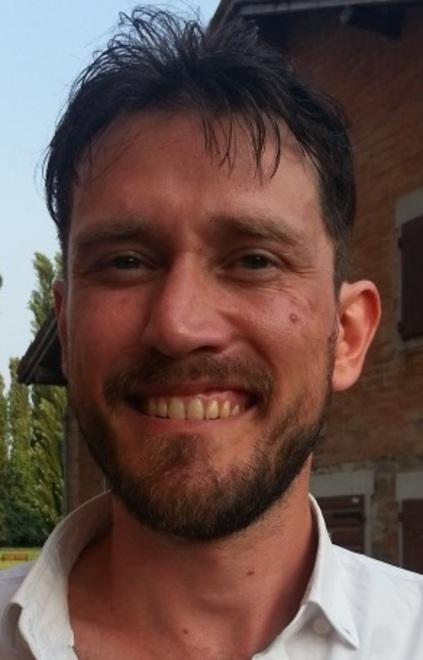 Alex: «Vi porto in piazza Edipo re» 