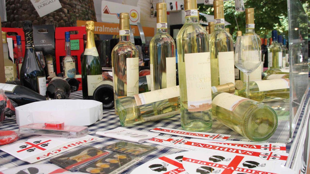 Uno stand di prodotti tipici della Sardegna