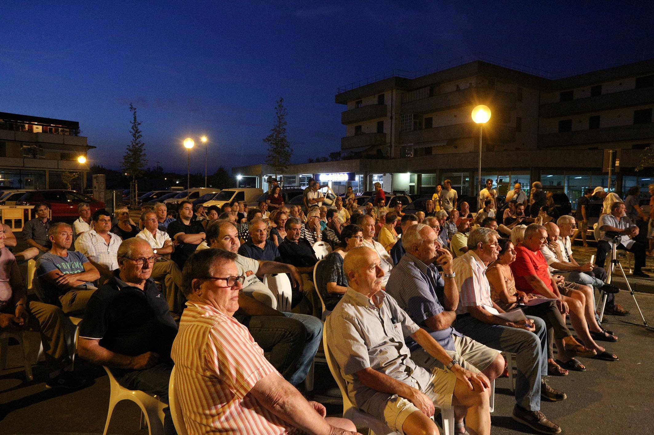 Tanti cittadini al consiglio comunale aperto a Stabbia (Foto Agenzia Carlo Sestini)
