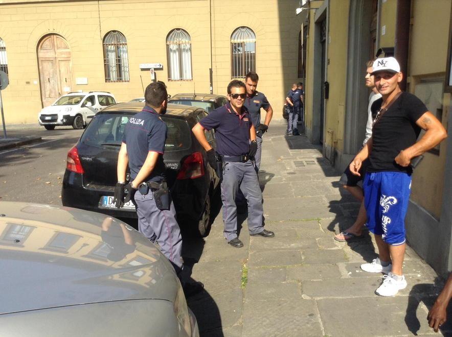 Aggredito per la foto, presi i responsabili