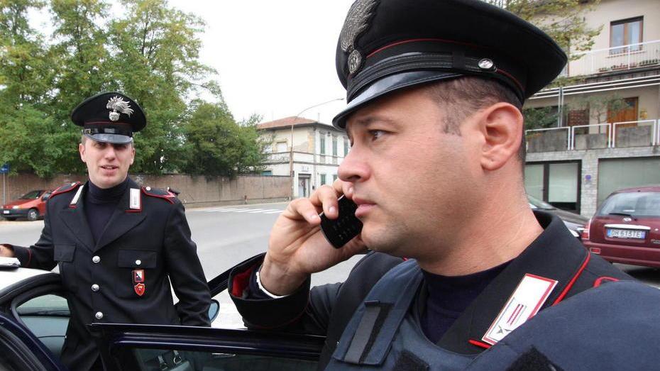 Ladra incastrata dagli anziani
