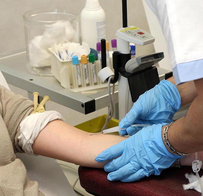 Carenza di sangue, l’appello di Avis ai donatori 