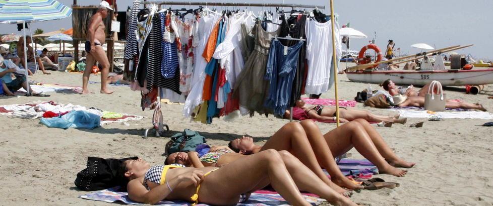 Alla spiaggia libera di Motrone è di nuovo tutto come prima 