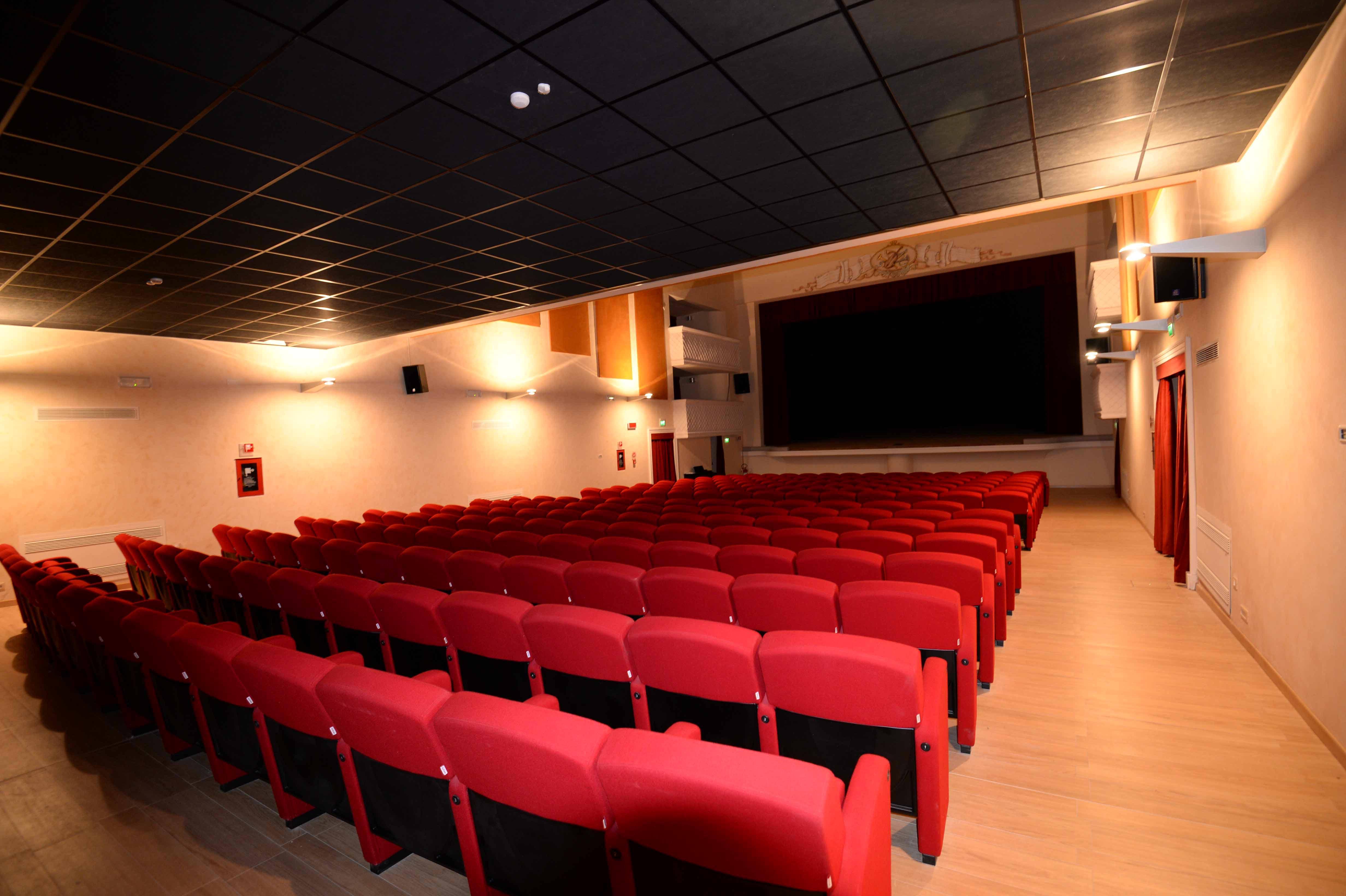 Il Comune cerca un gestore per il teatro ristrutturato
