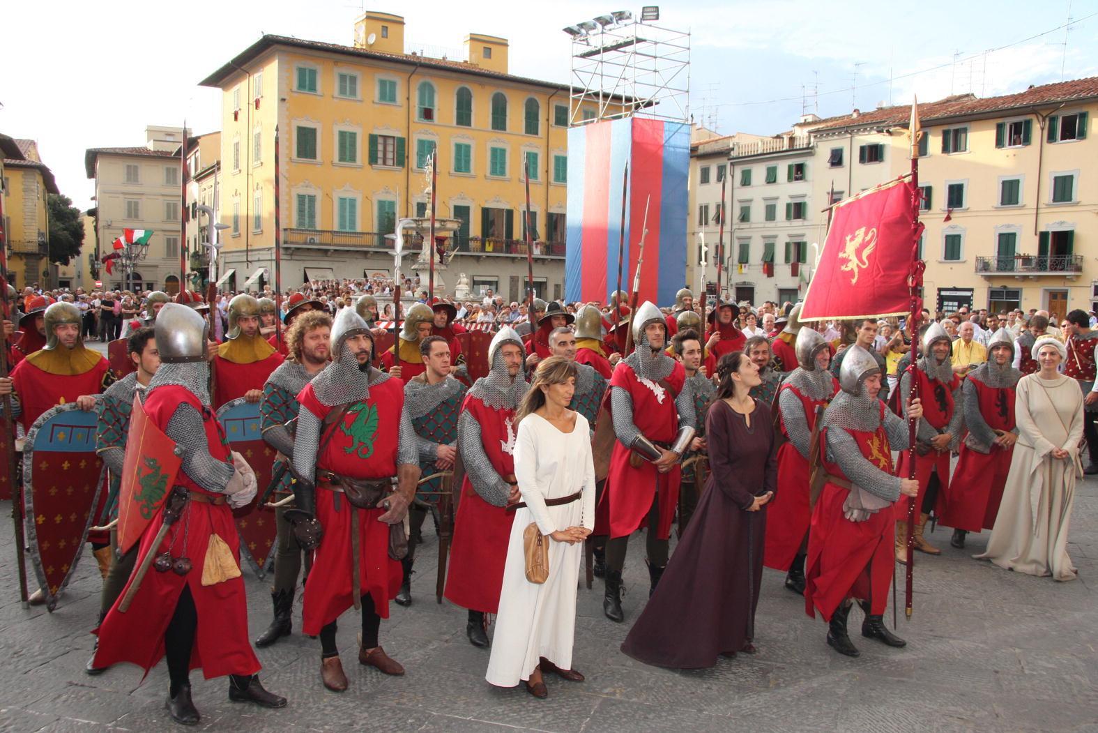 Corteggio storico, si cercano figuranti per dame e sbandieratori