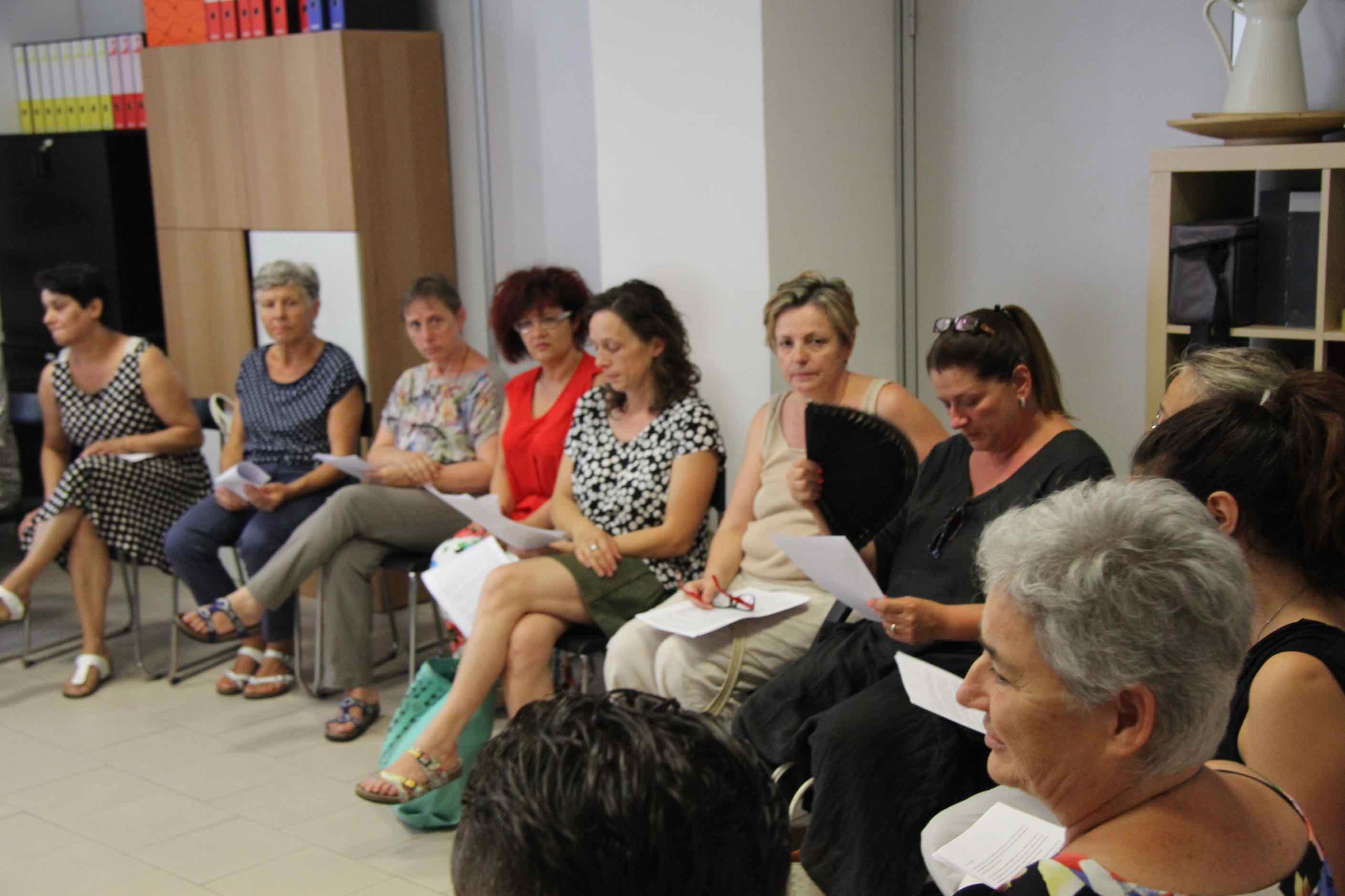 Le operatrici dell'Astir nella sede del Consorzio