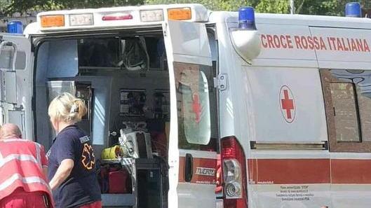 Chiedono soldi ai negozi in nome della Croce Rossa