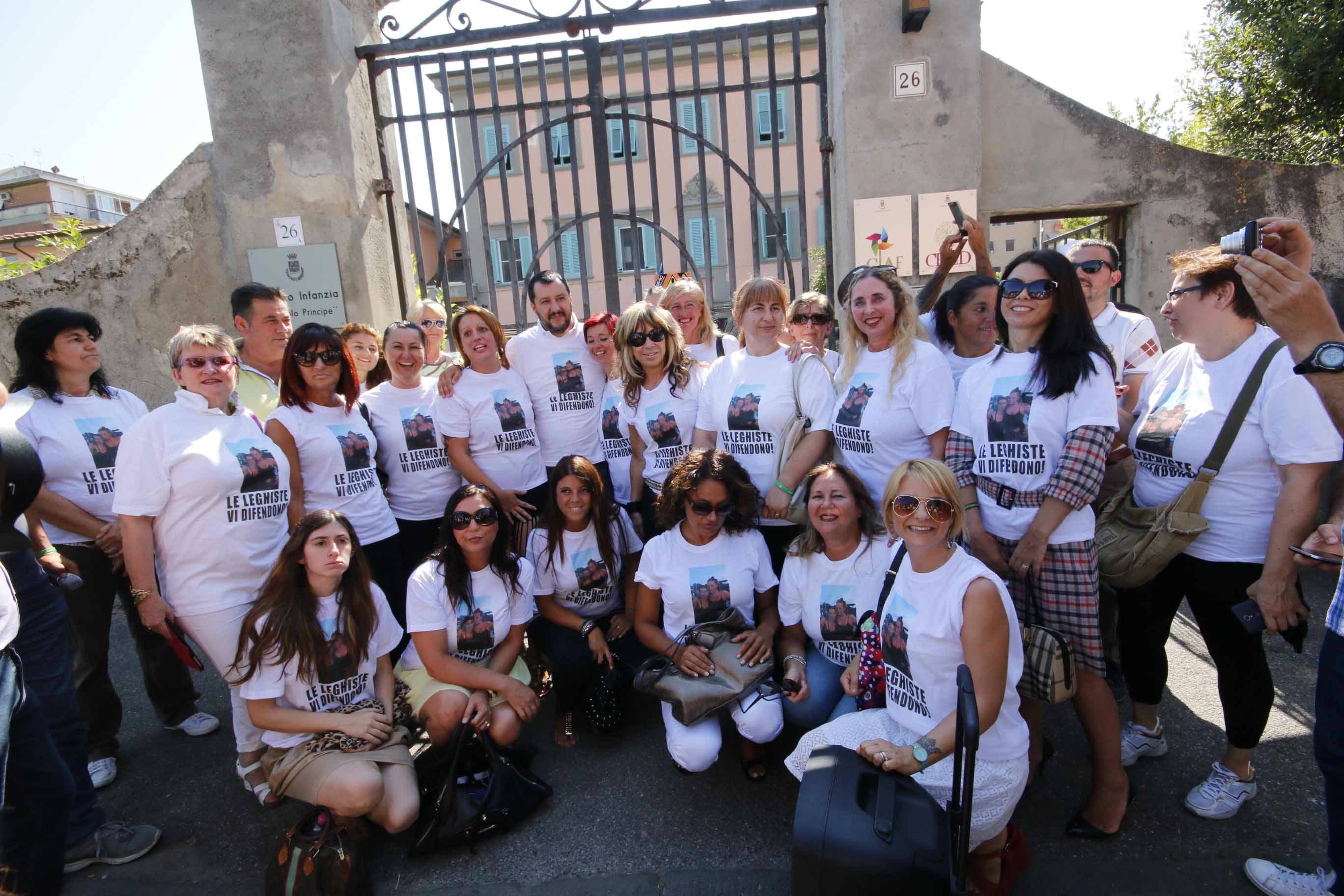 Profughi, la protesta delle mamme del Melo: botta e risposta tra Lega Nord e Il Tirreno