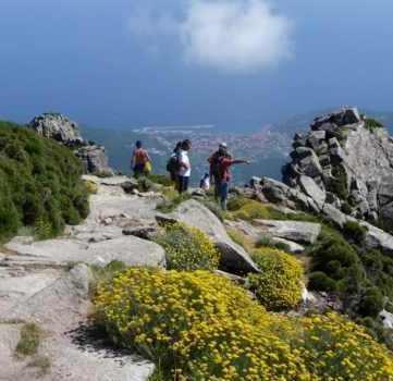Si perdono sul Capanne ritrovate dopo quattro ore