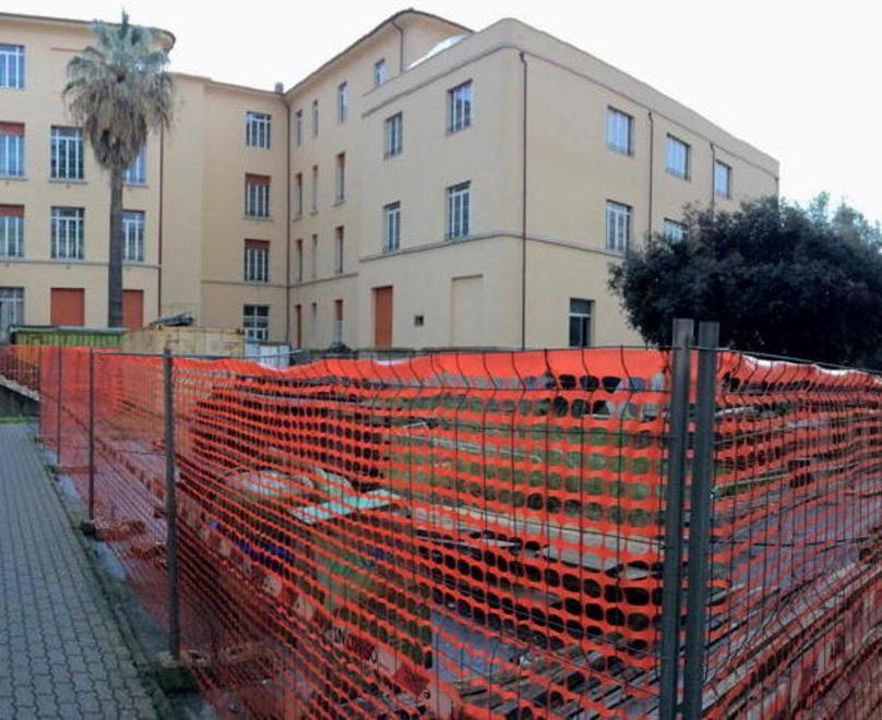 Porfido ai consiglieri: quest’ospedale è vecchio 