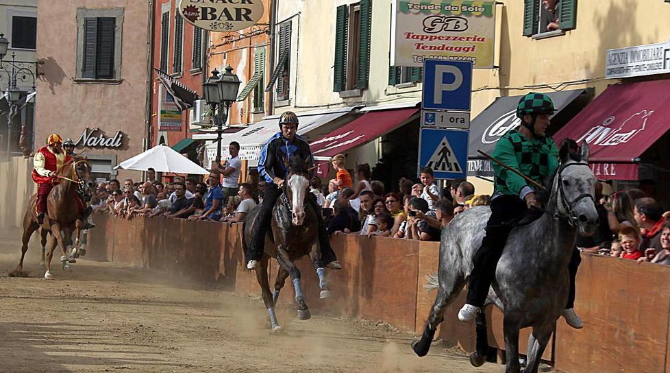 Bientina, fatti gli abbinamenti per il Palio di S. Valentino