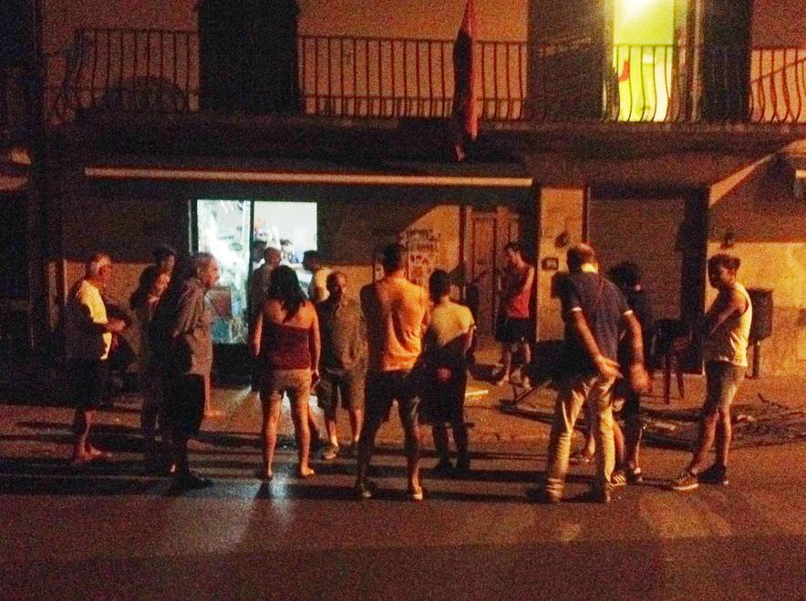 Furto con spaccata di notte a Selvatelle 