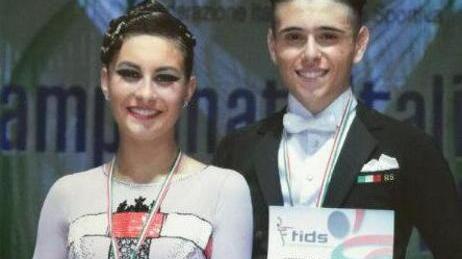 Luca e Flavia, 16 anni sono campioni italiani di danze standard