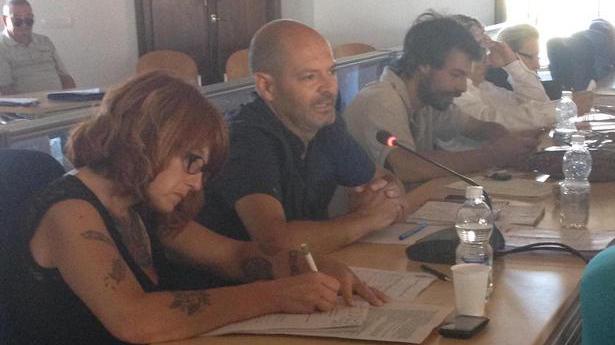 Forte contrarietà delle opposizioni
