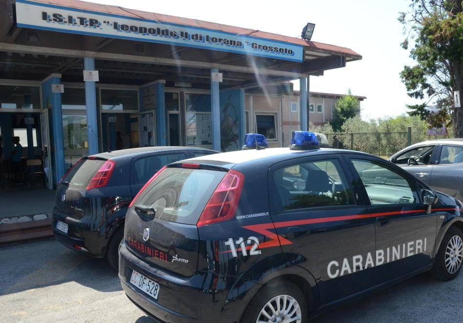Rubano i computer degli alunni disabili 