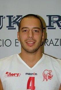 Andrea Meucci firma per il Cmb 