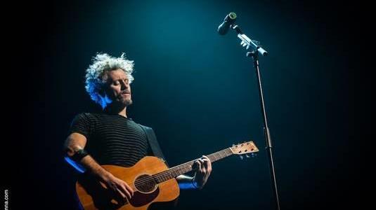 Il cantautore Niccolò Fabi