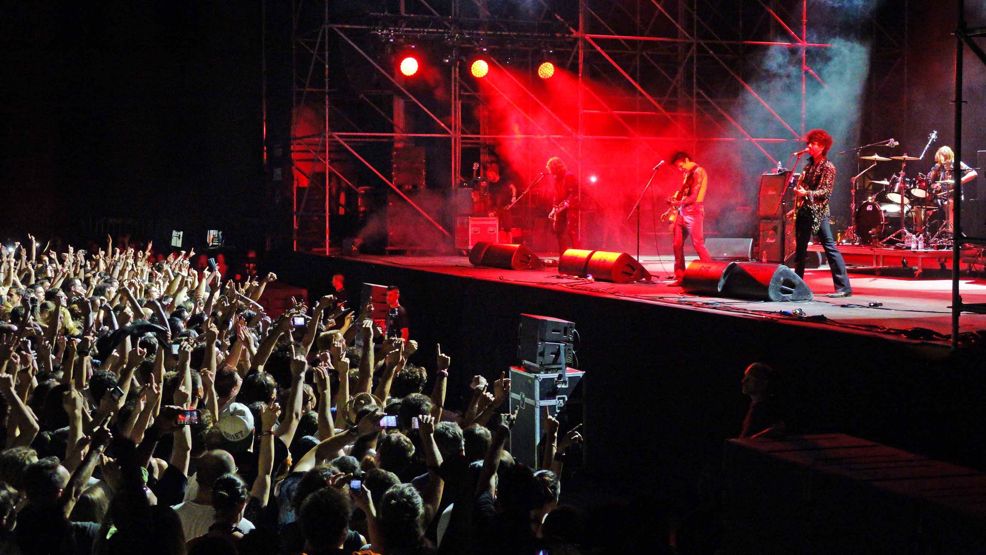 Blues, notte heavy metal con 4.500 fan in piazza 