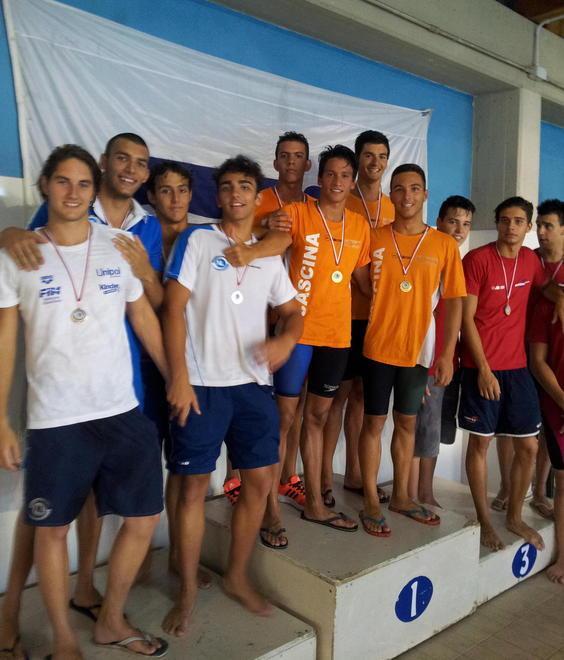 Il Nuoto Uisp Cascina porta a casa 17 medaglie 