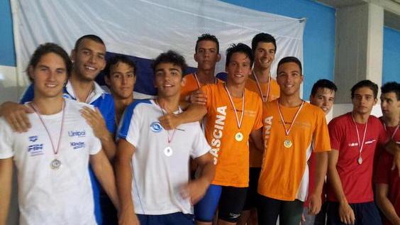 Il Nuoto Uisp Cascina porta a casa 17 medaglie