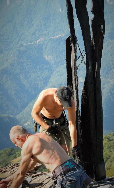 L’arte di Pierotti scala le Apuane 