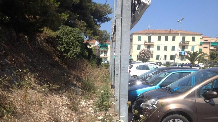 Ripulito il piazzale del Residence