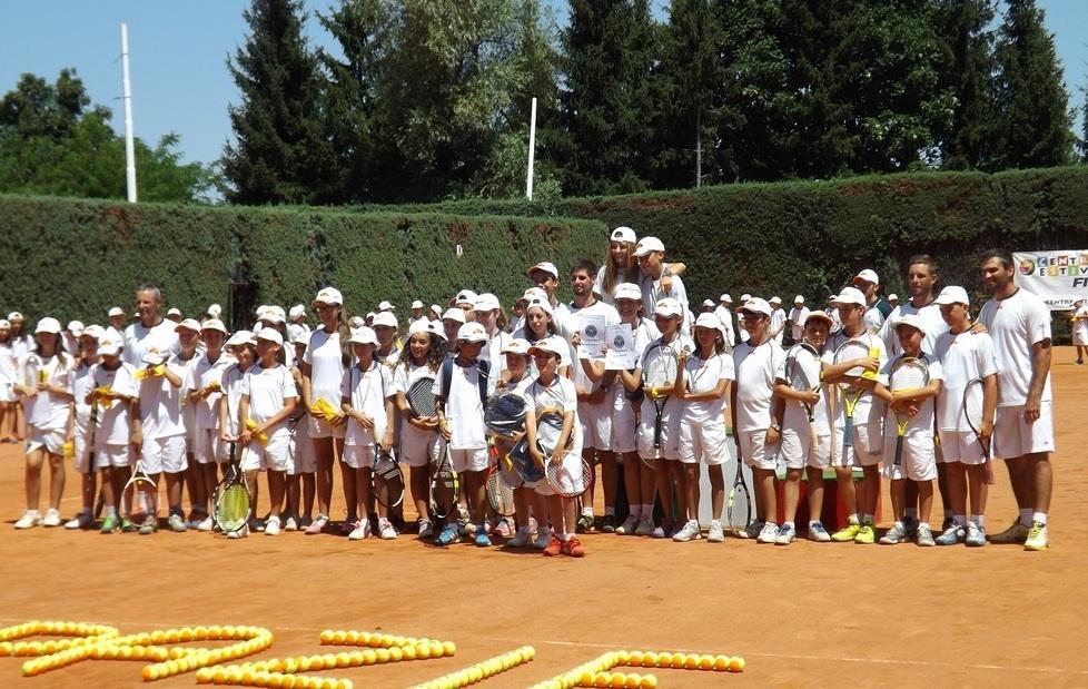 Pienone al Centro tennis «La stagione a gonfie vele» 