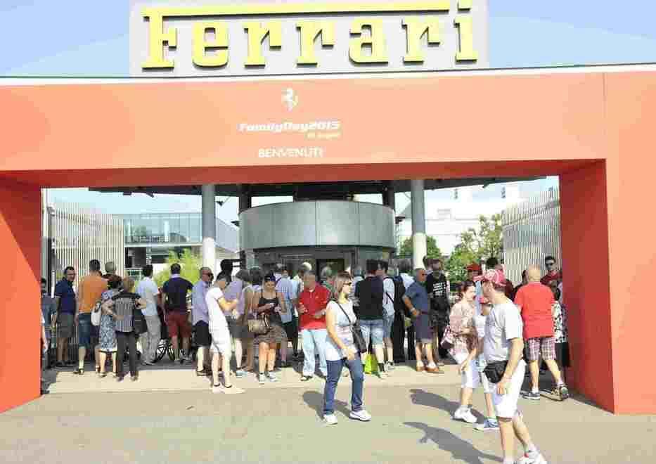 Ferrari, in 16mila ieri al Family Day e arriva Marchionne 