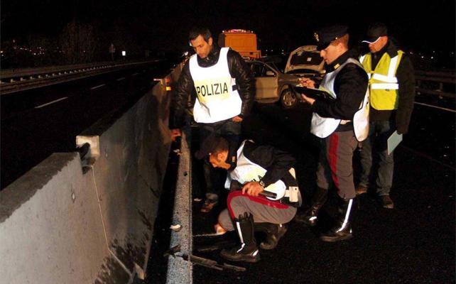 Scontro tra 4 auto in Fi-Pi-Li: un morto e cinque feriti 