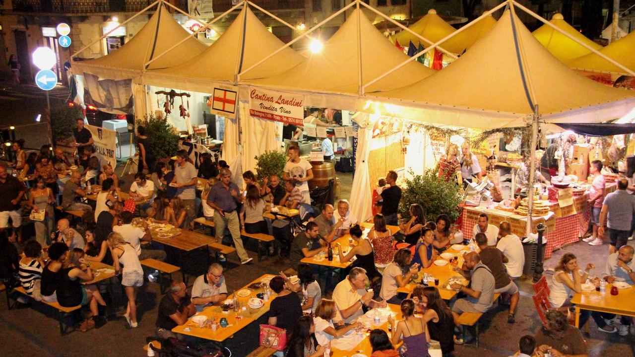 Gli stand gastronomici in piazza Mercatale quest'anno non ci saranno