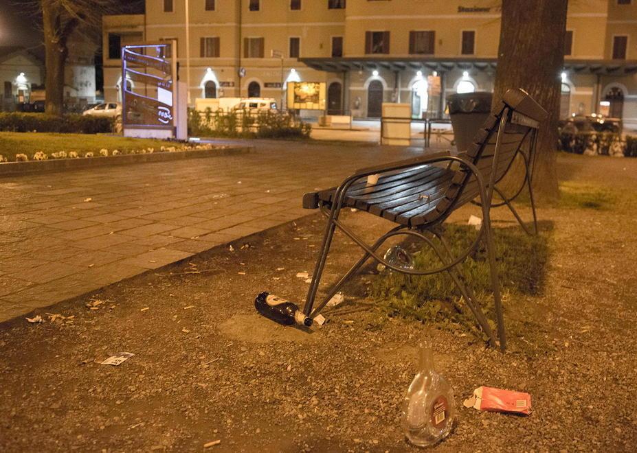Basta con lo sporco scatta la raccolta di firme 