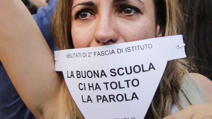 Ora i precari della scuola chiedono aiuto nei festival