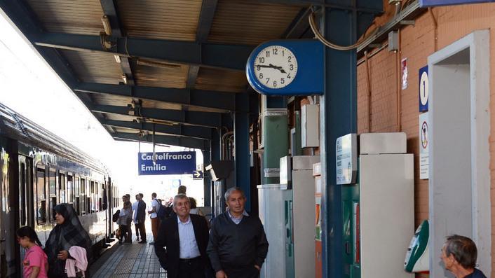 «Dalla stazione mi hanno cacciato»
