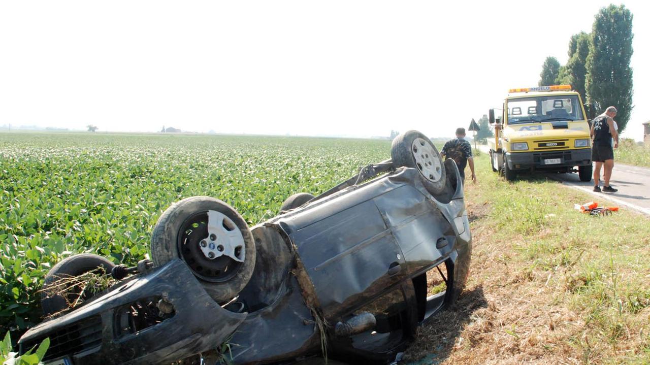 L'auto fuori strada