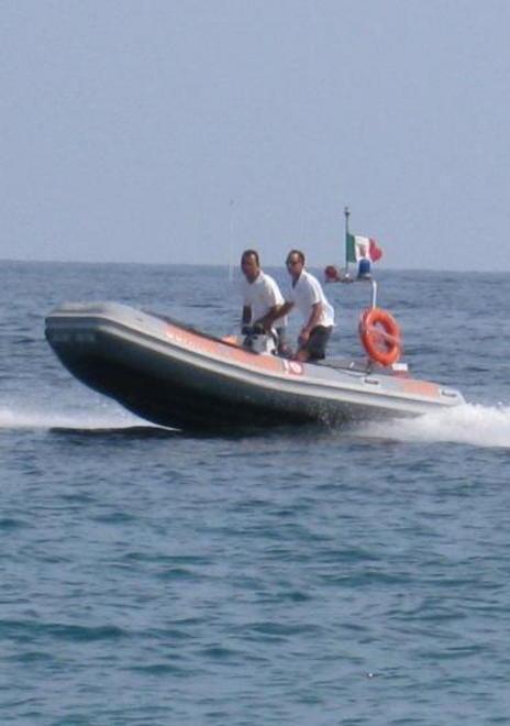 Spiagge apparecchiate La guardia costiera parte con i sequestri 