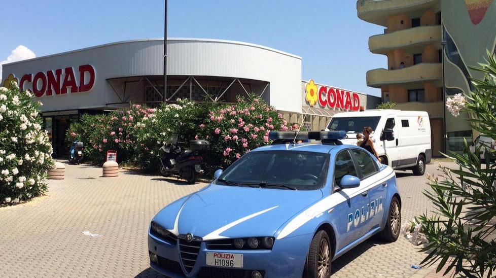 Rapina al Conad, la soluzione nei filmati 