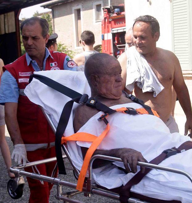 Il cane abbaia e lo salva dal rogo 