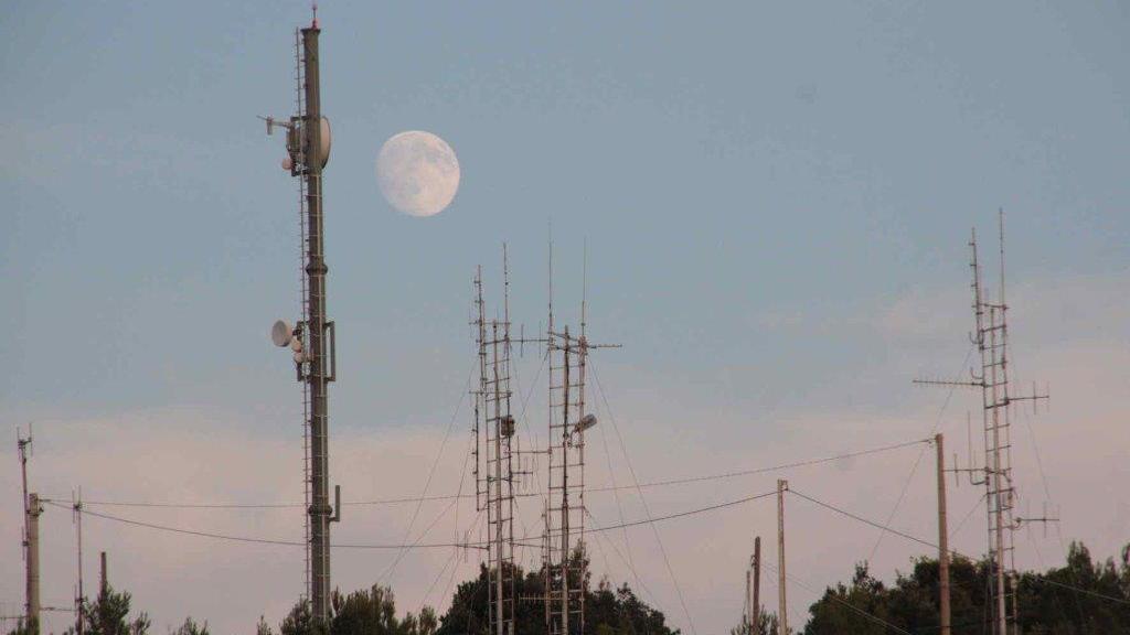Una fila di antenne (archivio)