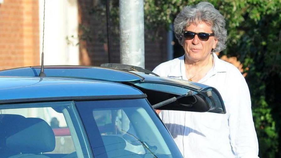 «Parodi offende, noi siamo in regola»