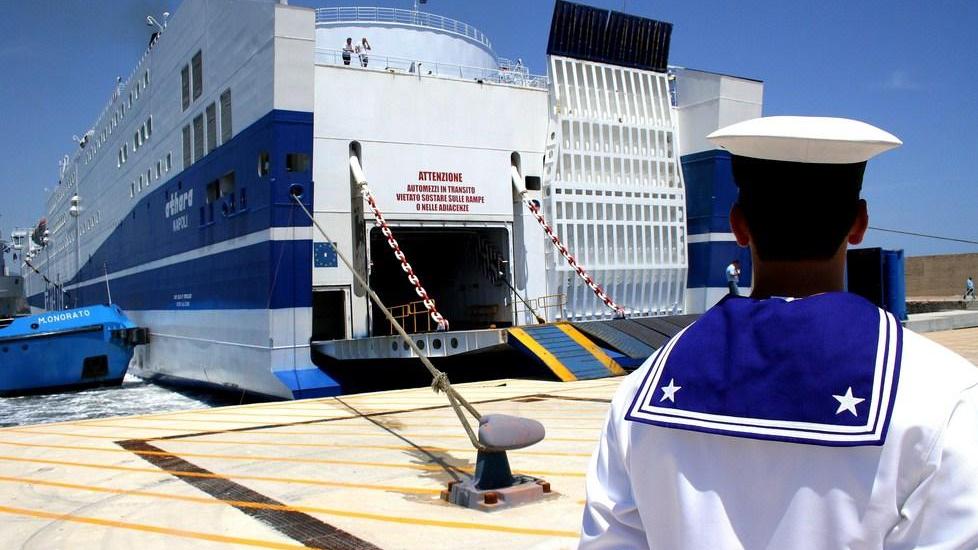 Dopo dieci mesi di assenza l’attracco della nave Janas