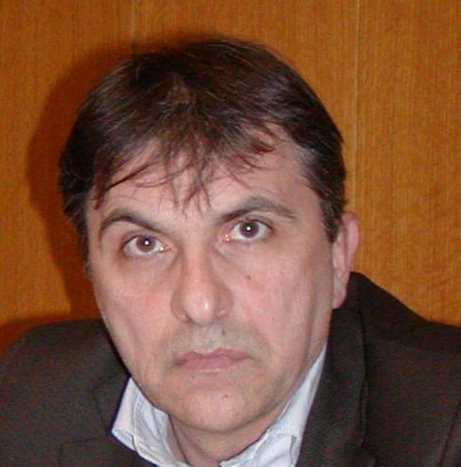 «Modena fa polemica e intanto i bus bruciano» 