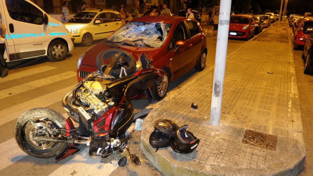 I mezzi coinvolti nell'incidente
