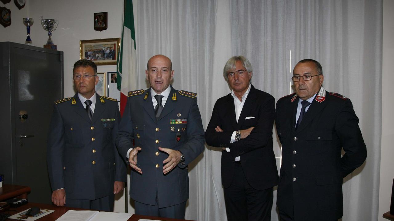 La conferenza stampa della guardia di finanza